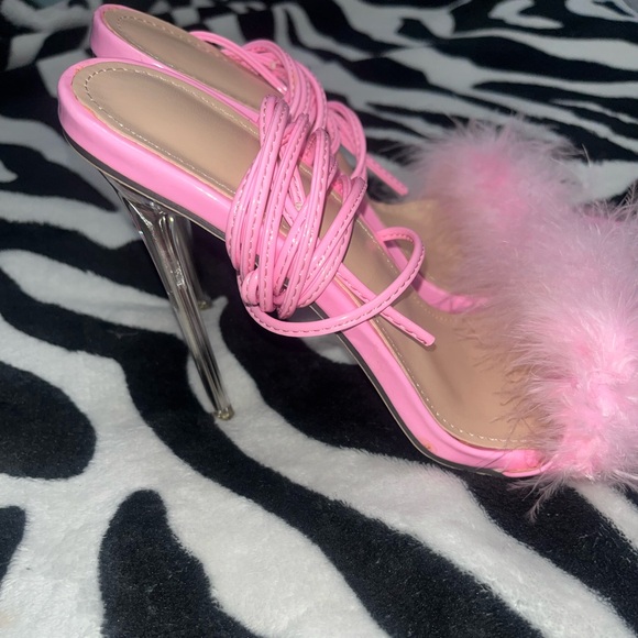 Pink tie up feather/fluffy slippers size 40/8.5 - Picture 4 of 4